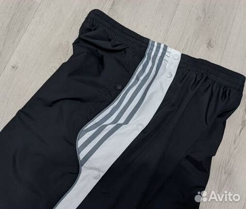 Спортивные штаны adidas