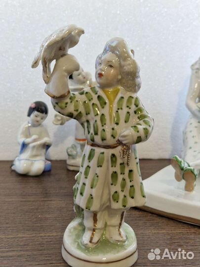 Фарфоровые статуэтки