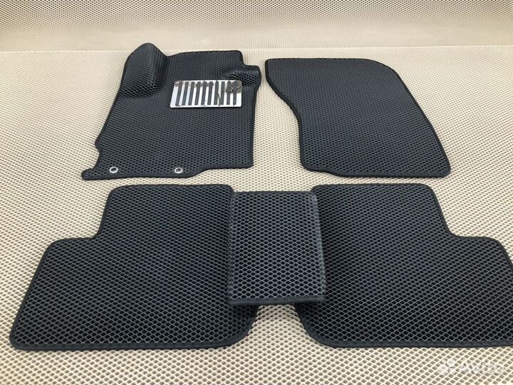 Коврики EVA Mitsubishi Outlander 3 + подпятник
