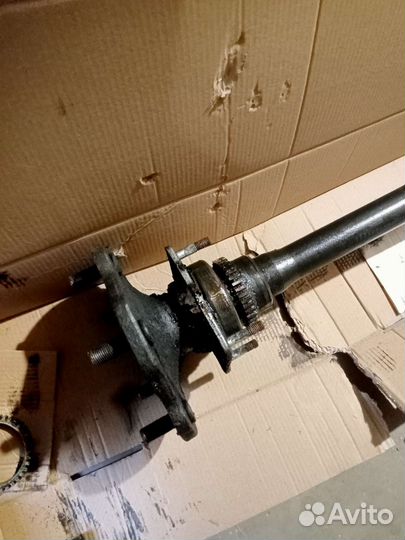 Полуось заднего моста Сузуки гранд Витара v6 2003г