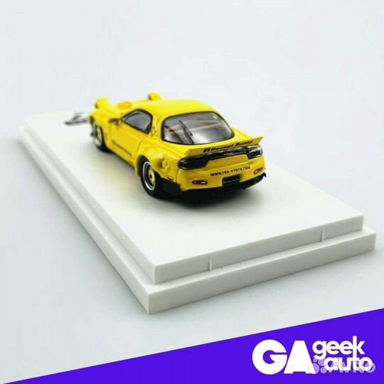 Масштабная модель Mazda RX7 1/64