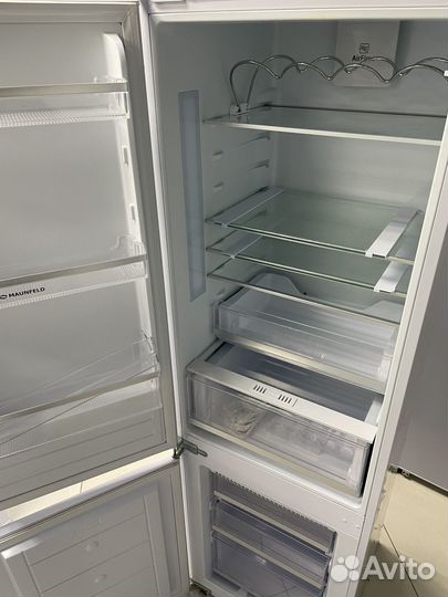 Встраиваемый холодильник Maunfeld MBF177nffw