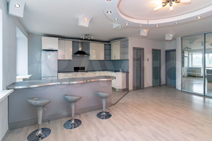 2-к. квартира, 79,4 м², 7/10 эт.