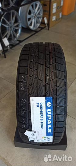 Opals SilverSnow F9 235/50 R18