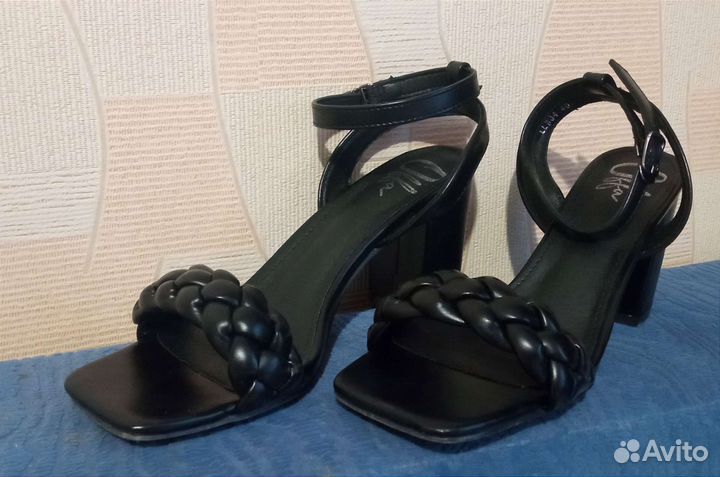 Босоножки женские 40 размер новые