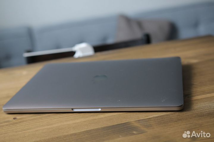 Macbook pro Space grey (A1708)