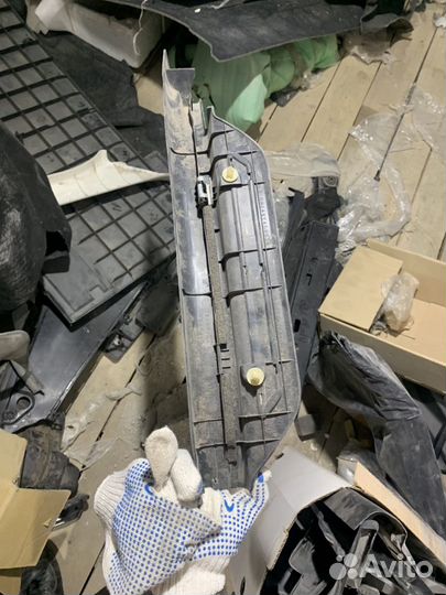 Накладка заднего правого порога Тойота Камри v40