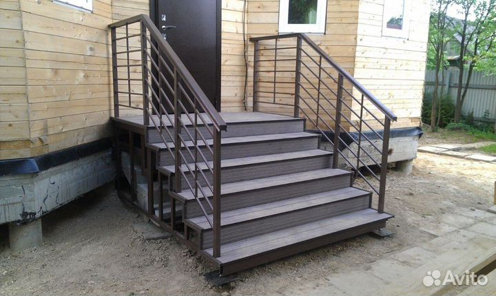 Лестница для крыльца
