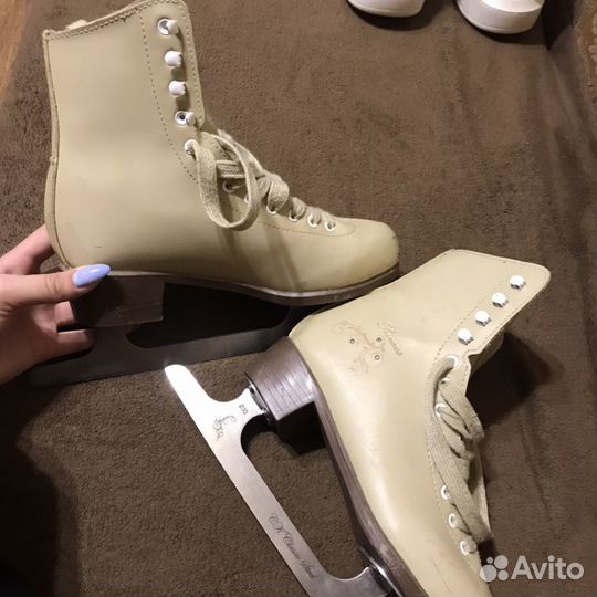 Продаются коньки