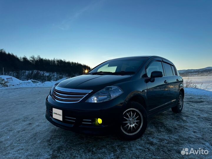 Nissan Tiida 1.5 AT, 2005, 270 000 км