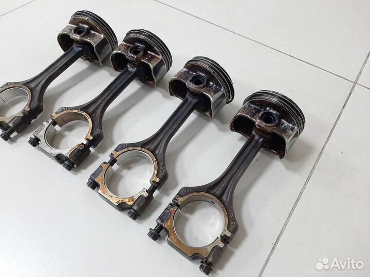 Поршень с шатуном Volkswagen Polo Sed RUS 2011