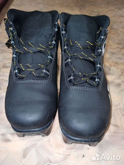 Лыжные ботинки 36 размер