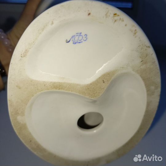 Статуэтка фарфор