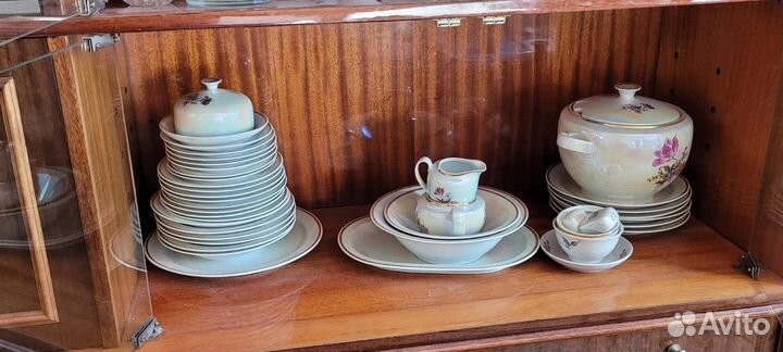Чайный-столовый сервиз