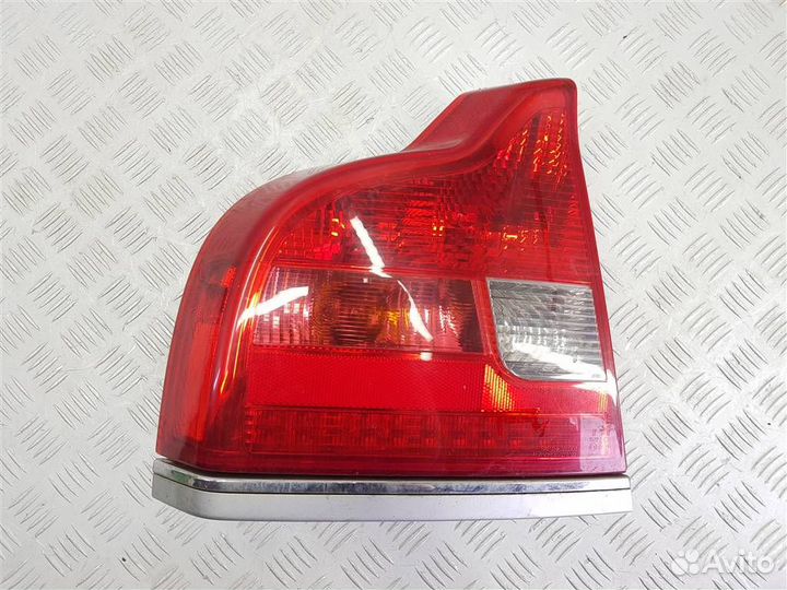 Фонарь задний левый Volvo S80