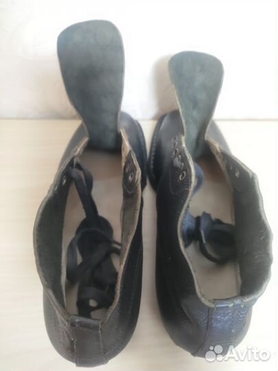 Лыжные ботинки кожа СССР. Новые