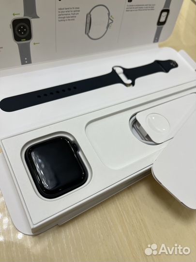 Apple Watch SE (2022) 44мм