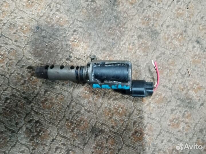 Клапан изменения фаз грм на Тойота Авенсис 02г