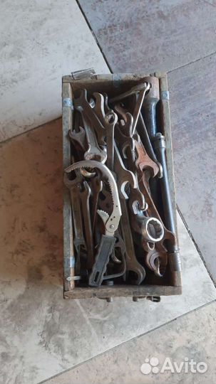 Набор инструментов для автомобиля