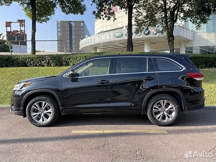 Toyota Highlander 2.0 AT, 2021, 12 000 км