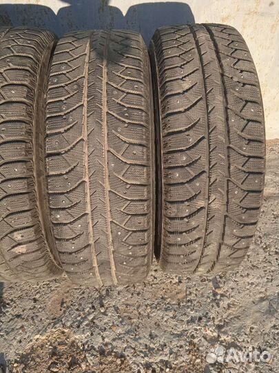 Bridgestone Ice Cruiser 7000 195/65 R15
