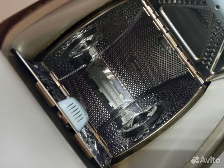 Стиральная машина с вертикальной загрузкой