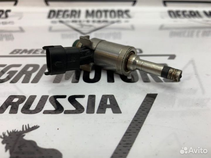 Форсунка бензиновая 2.0T Volvo V70 XC60 2010-2014