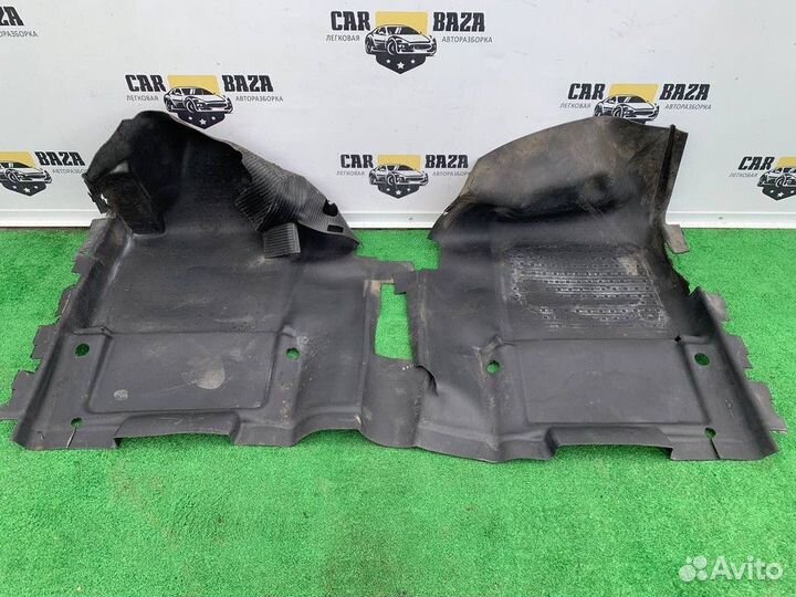 Покрытие напольное (резиновое) Volkswagen Caddy