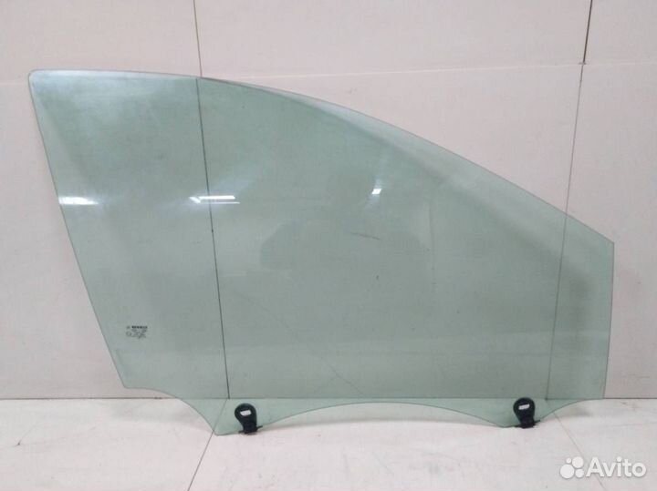 Стекло двери передней правой Renault Clio 3 2005-2