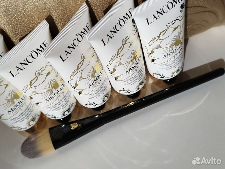 Набор косметики Lancome с кистью