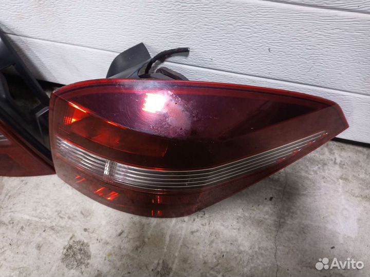 Фонари универсал Renault Laguna 3