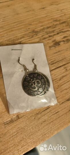 Серьги с индийским иероглифом