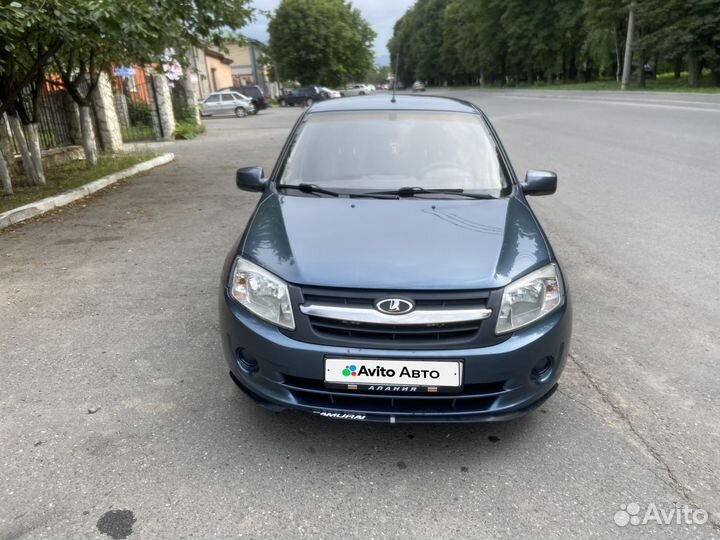 LADA Granta 1.6 МТ, 2013, 195 000 км