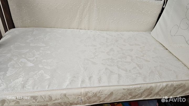 Матрас в детскую кроватку бу