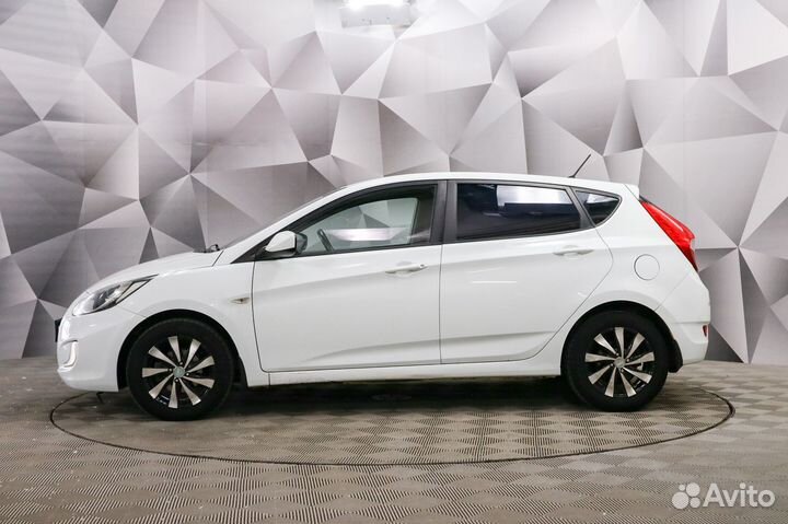 Hyundai Solaris 1.4 AT, 2011, 131 000 км