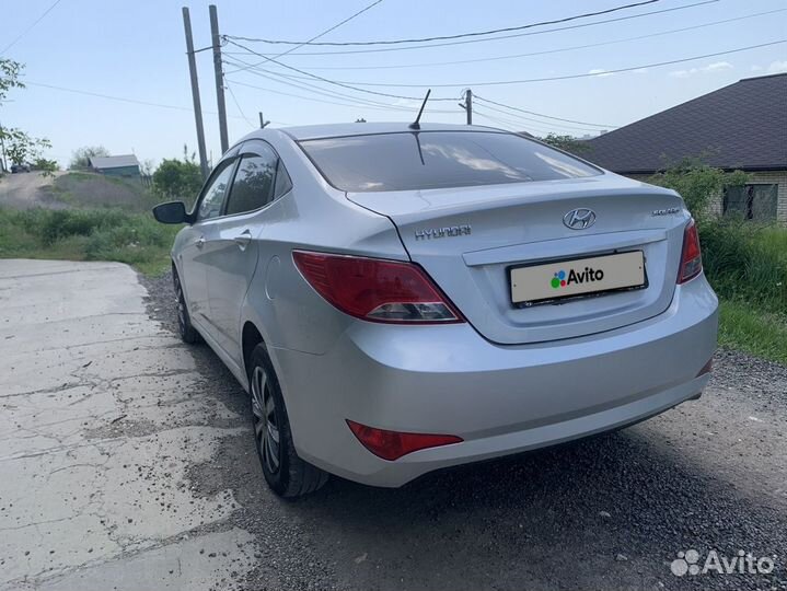 Hyundai Solaris 1.4 МТ, 2015, 90 768 км