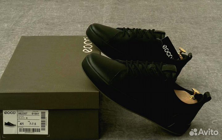 Кроссовки Ecco долговечные