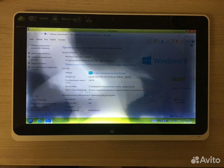 Планшет Acer с клавиатурой Windows