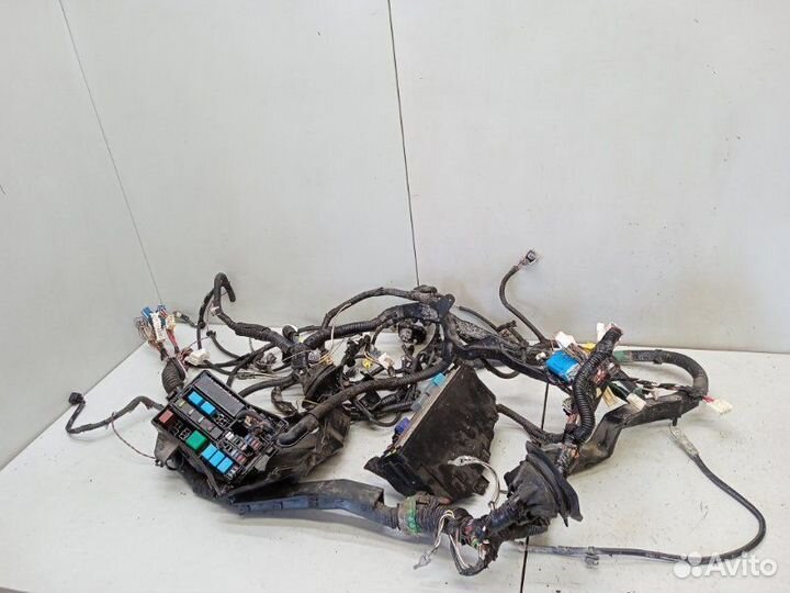 Проводка подкапотная Toyota Mark X X120 2.5 2007