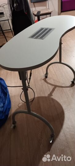 Стол маникюрный с вытяжкой складной