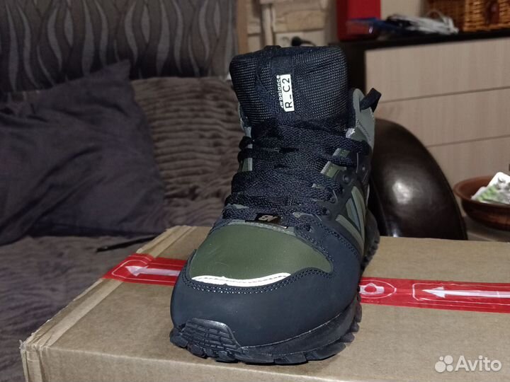 Мужские зимние кроссовки