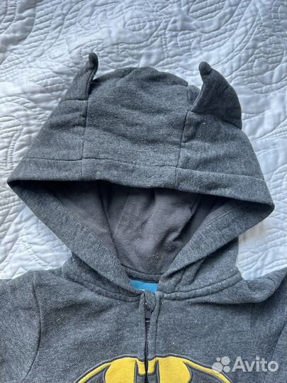 Костюм и кепка бэтмен