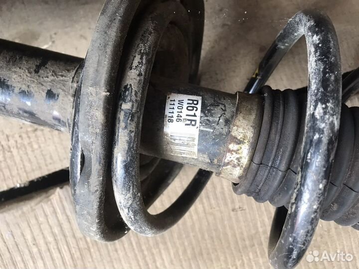 Задняя правая стойка Toyota Camry 50 / 55