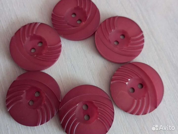 Пуговицы
