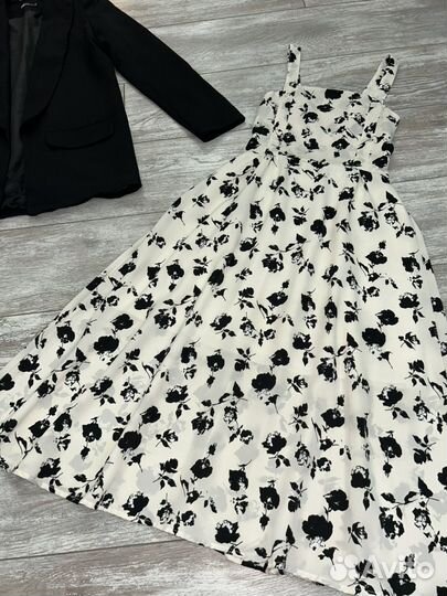 Новый женский костюм 42 размер