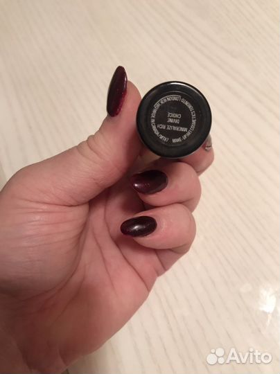 Губная помада мак