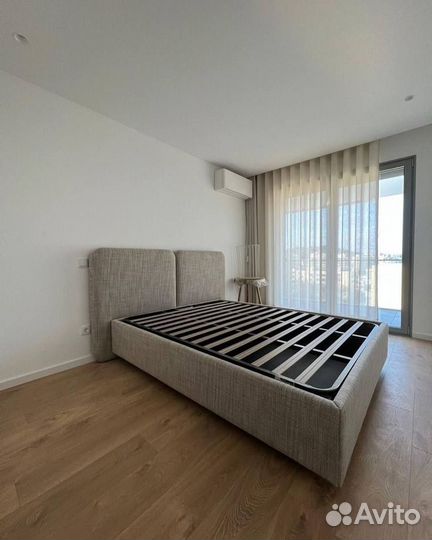 Кровать Татлин Эко на ножках 180x200 под заказ