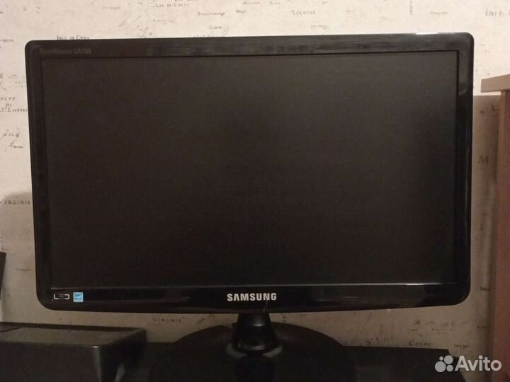 Монитор Samsung