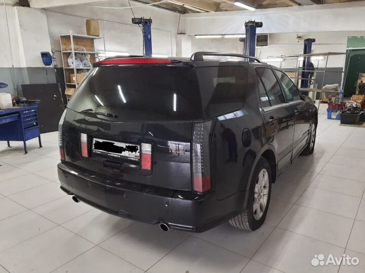 В разборе Cadillac SRX I GMT265 (2003-2010)
