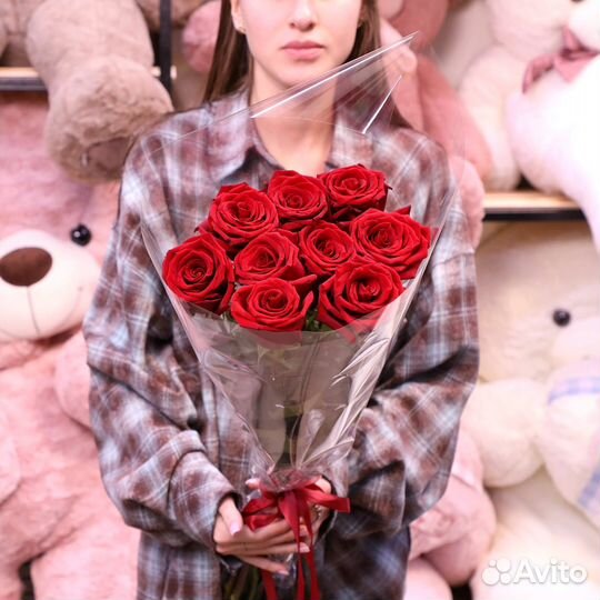 Свежий букет из 9 красных роз